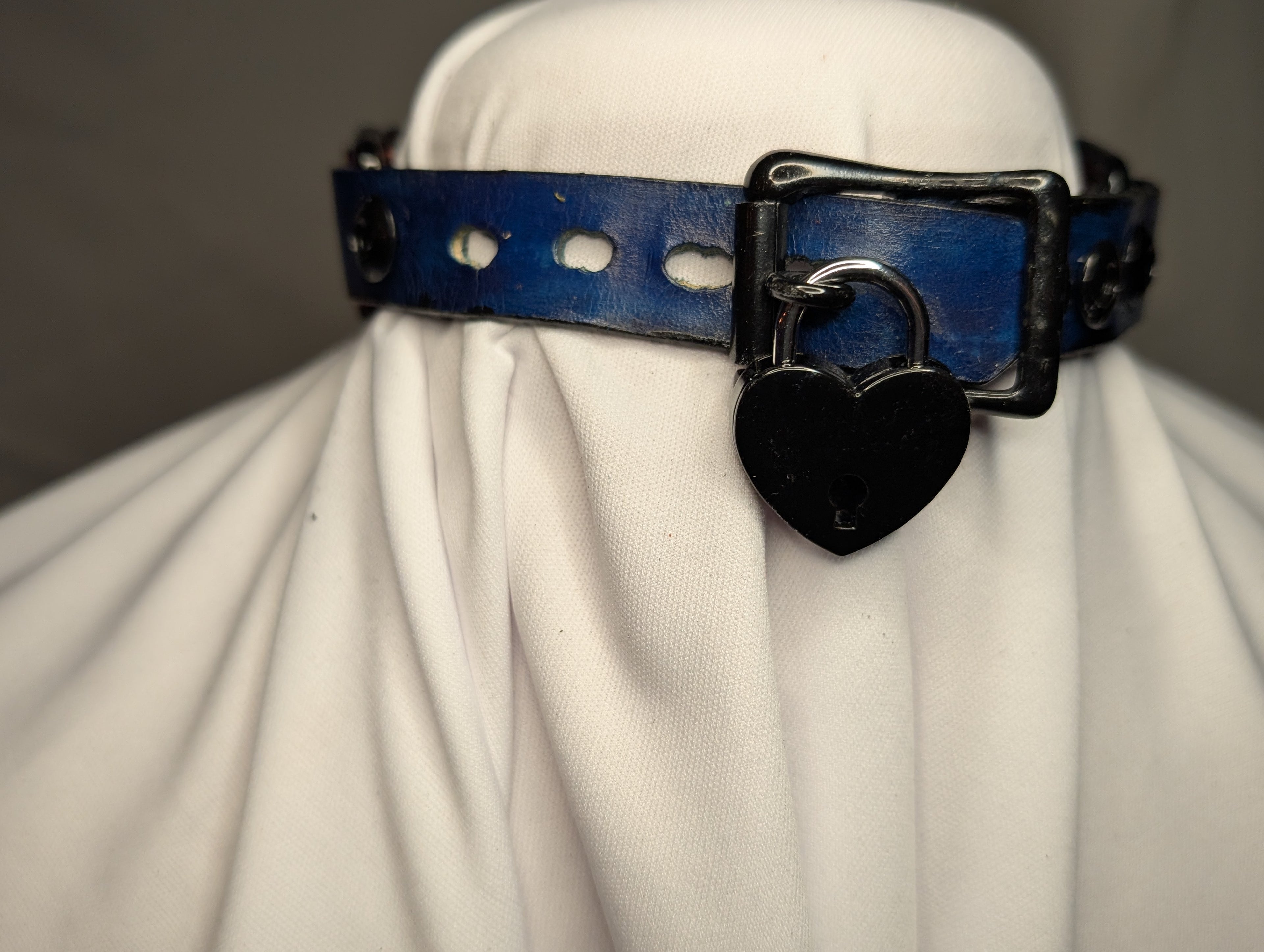Blue Leather Working Collar, Tree of life concho w/ locking buckle inc heart padlock