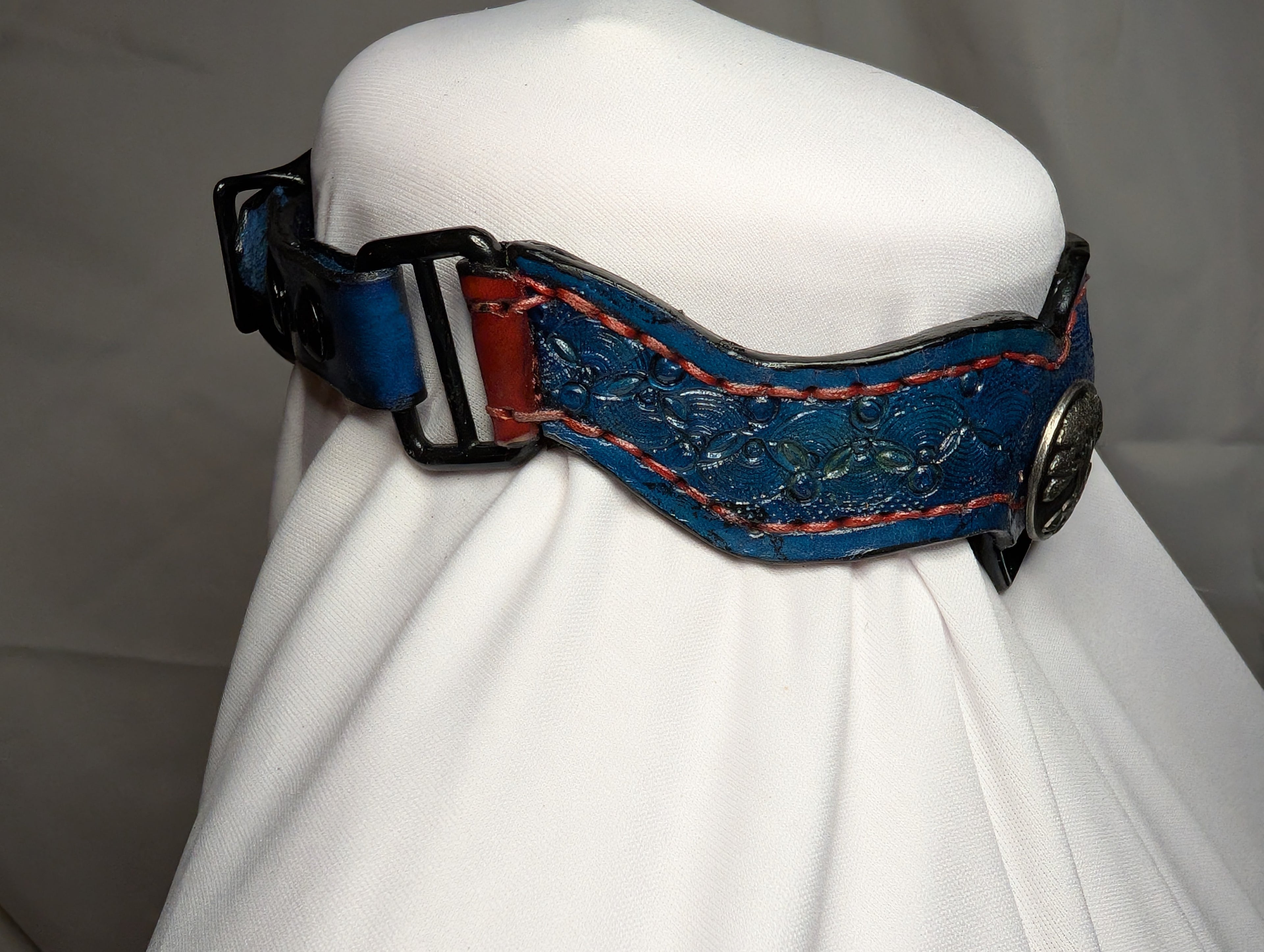 Blue Leather Working Collar, Tree of life concho w/ locking buckle inc heart padlock