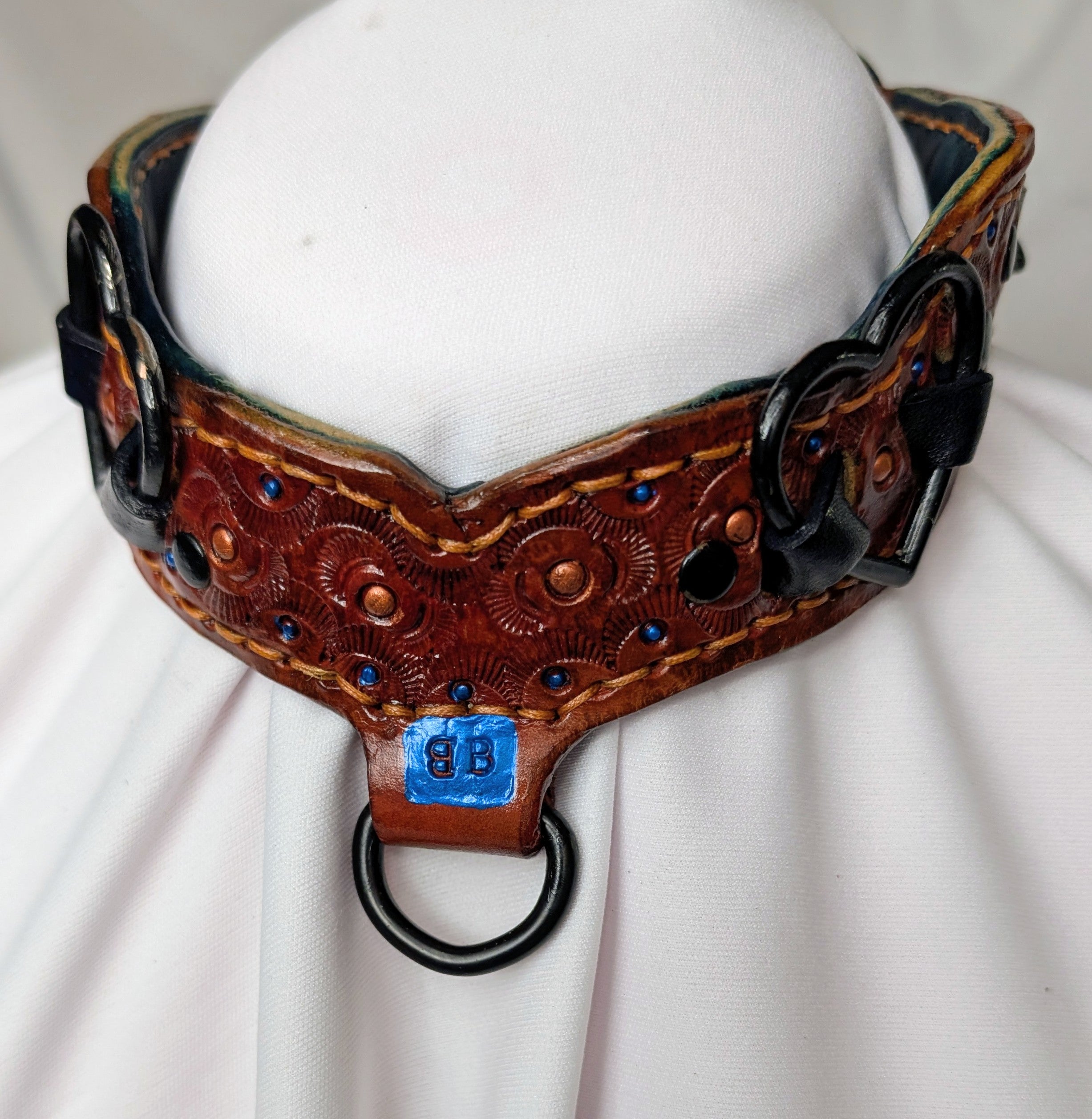 Choker Chain working collar with black heart rings, Brown