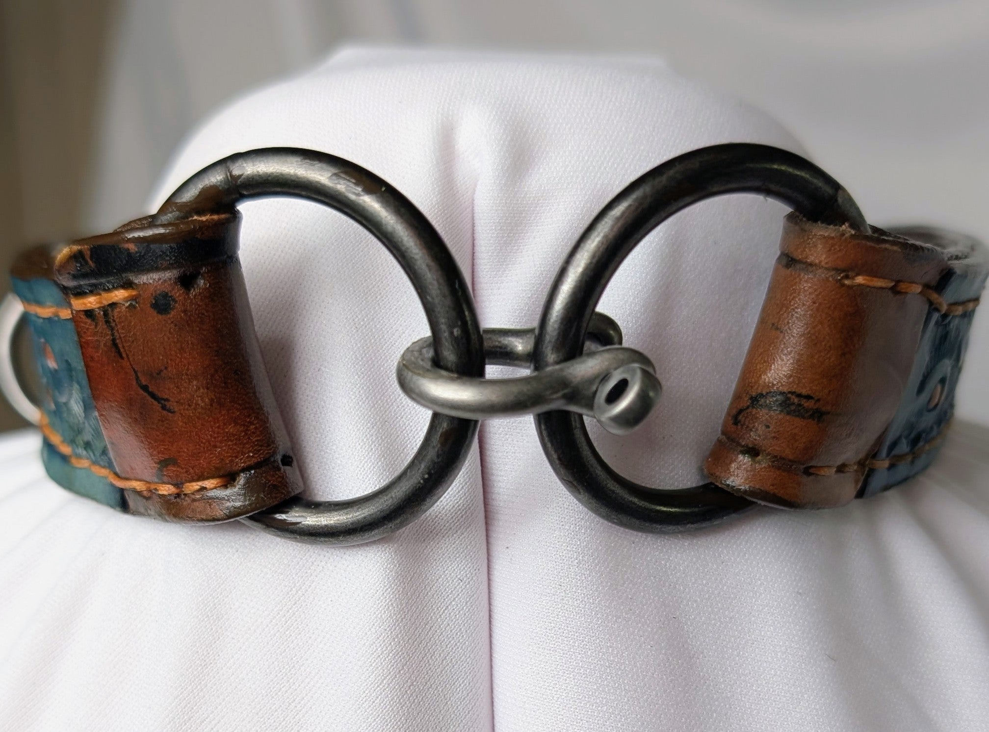 Blue & Brown Working Collar, one size with clasp closure