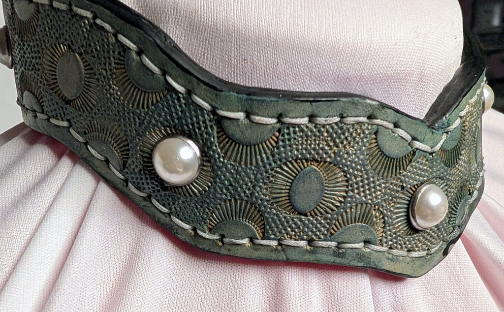 Slate, crescent cut, buckled Collar with synthetic pearls